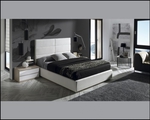 Тапицирана спалня с уникален дизайн за София
